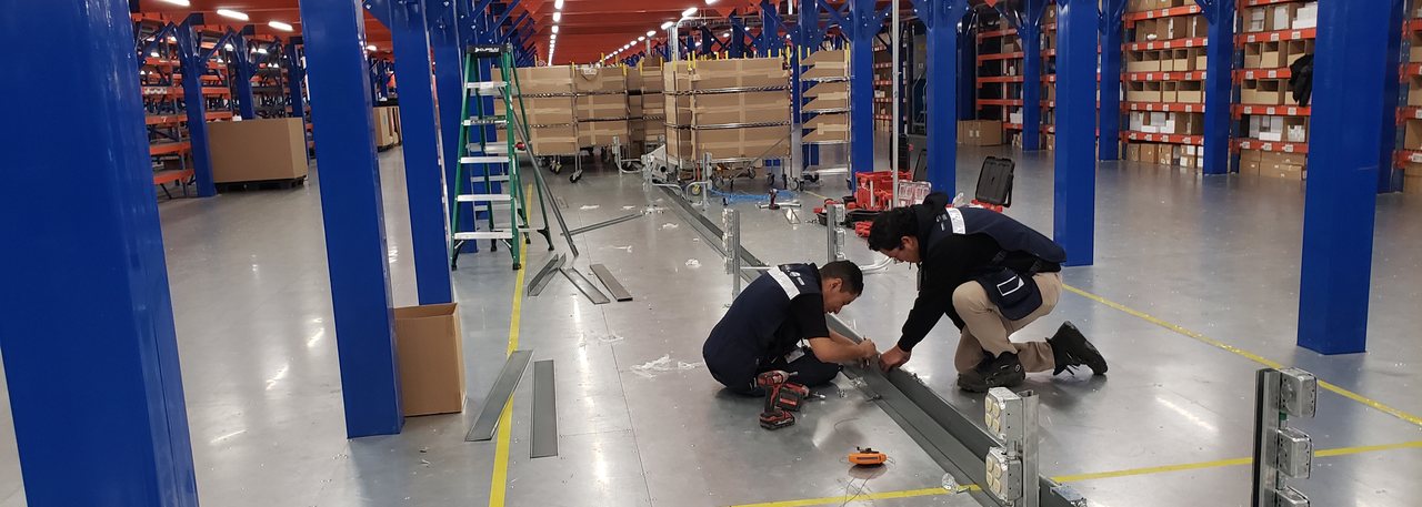 Instalación de canalización en nave industrial